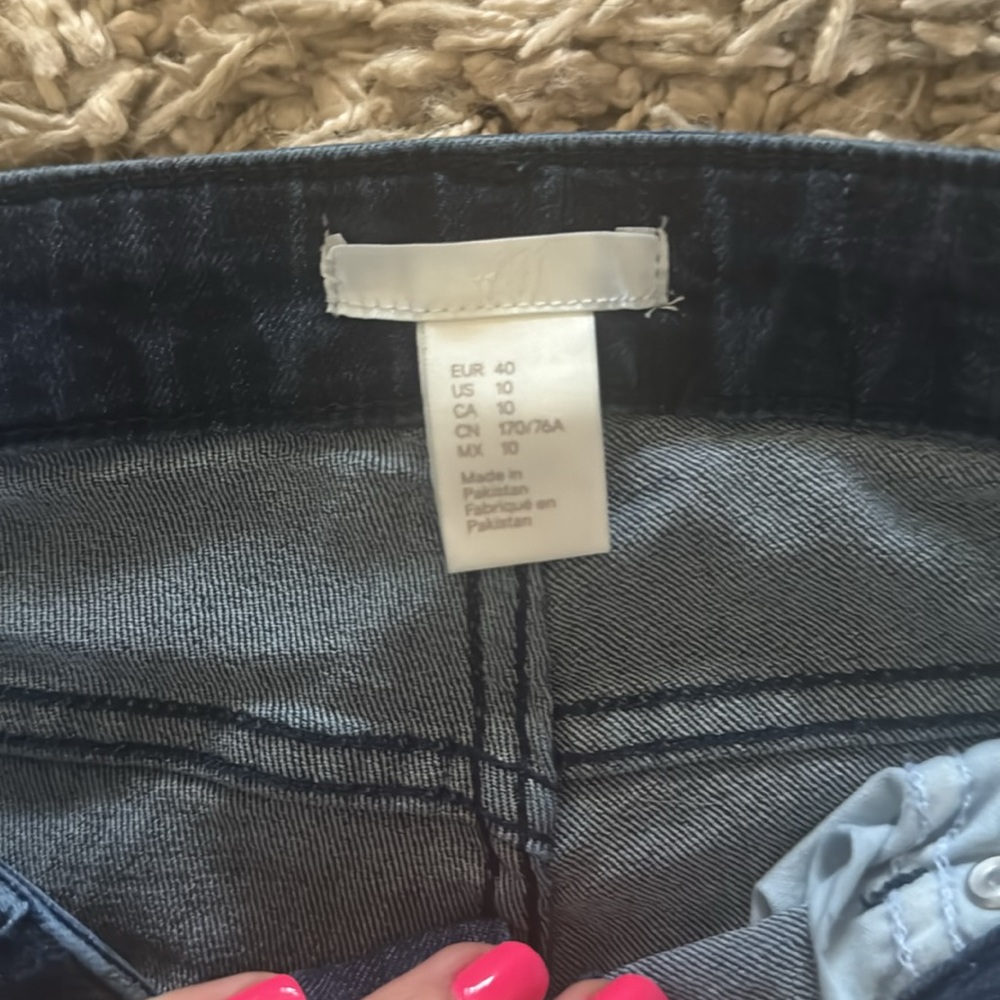 Distressed Blue Jeans - Picture 3 of 3